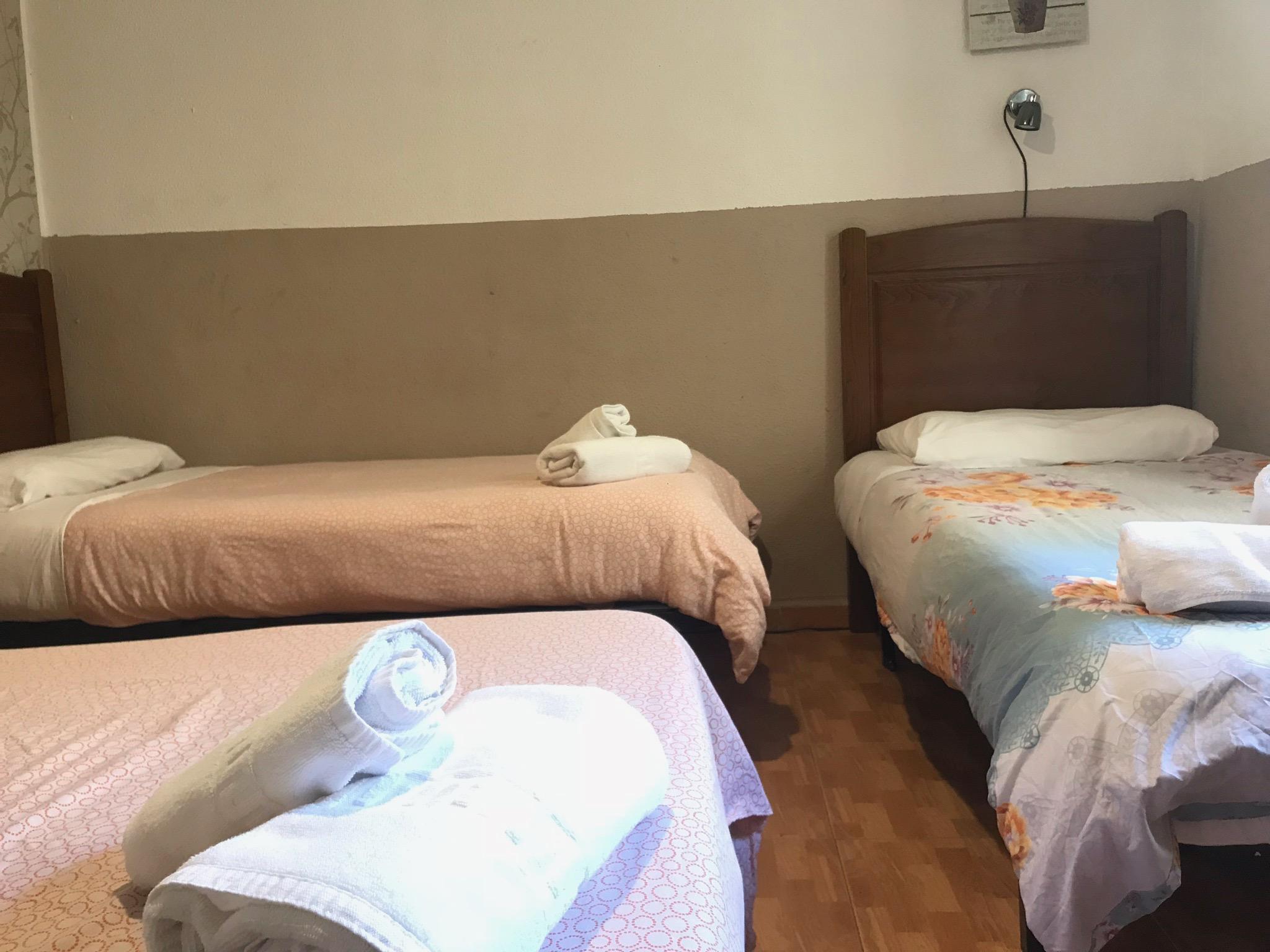 Hostal Los Perales Madrid Exterior photo A room at the hotel
