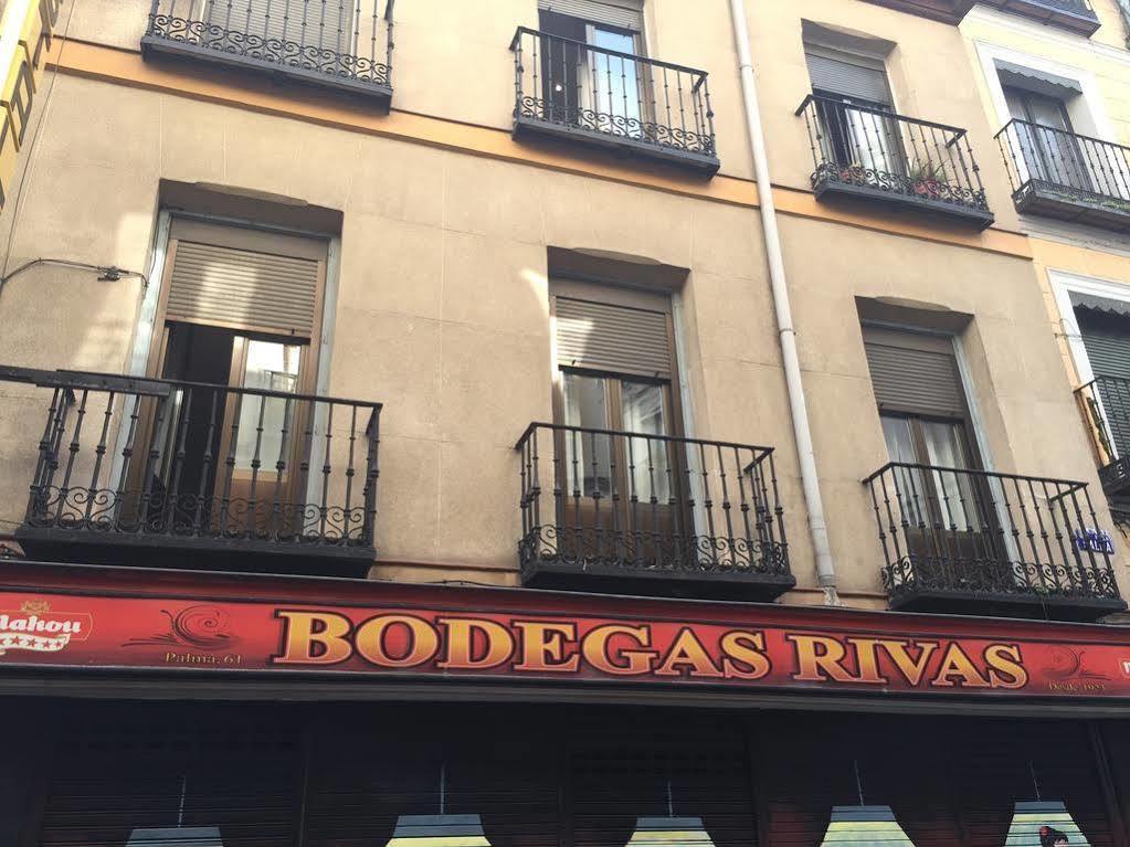 Hostal Los Perales Hotel Madrid Exterior photo